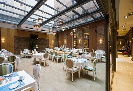 Marmara 4 Sterne Boutique-Hotel im orientalischen Stil in Budapest - Atrium