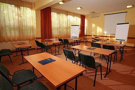 Konferenzsaal in Hotel Eben mit günstigen Preisen und mit gutem Parken und Verkehrsmöglichkeiten