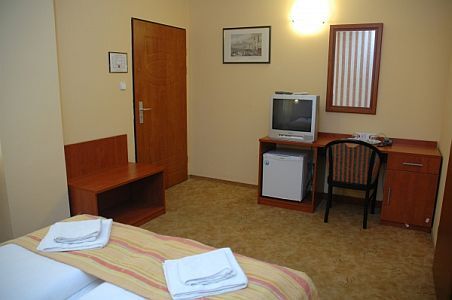 Elegantes Hotelzimmer vom Hotel Atlantic im Zentrum von Budapest zu billigen Preise