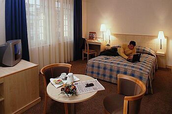 Accor Pannonia Hotel Novotel Centrum - Budapest - elegantes und geräumiges Zimmer im Hotel - Aktionen, Pauschale